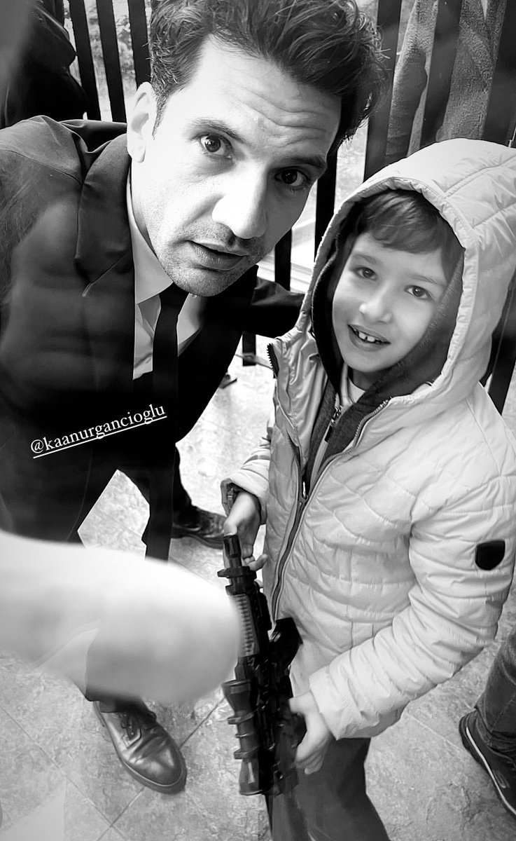 Nueva dulce foto de Kaan Urgancıoğlu! 💓

Thank you so much always for being so cute my king <a href="/kaanurgancioglu/">Kaan Urgancıoğlu</a> I adore you 🙏👑💘

#KaanUrgancıoğlu #Yargı