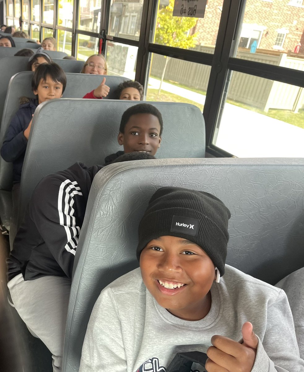 Gr.7’s are off on the first field trip of the year to <a href="/McMasterU/">McMaster University</a> @StScholStorm <a href="/matteocaruso86/">Matteo Caruso</a> #collaborativecontributors