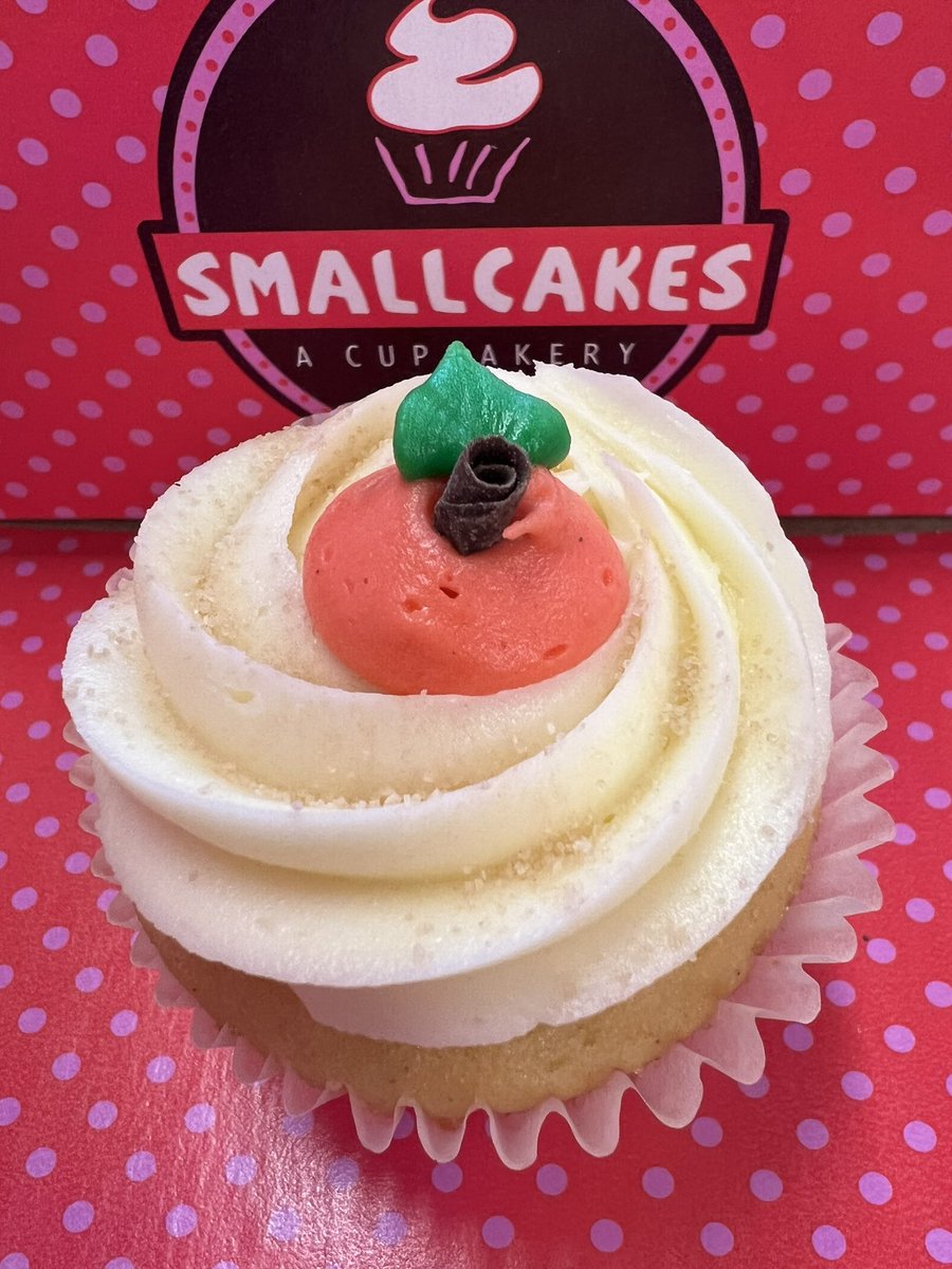 SmallCakesNDH's tweet photo. Happy Wednesday! Today’s specials are #PumpkinSpice #MapleButterPecan & #StrawberryMargarita #Cupcakes +17 #delicious daily #cupcake flavors! Order pickup 404.621.9634 or https://t.co/MTIy7NF1eE! Or get delivery thru UberEats GrubHub or DoorDash! https://t.co/xYBllOR5qi