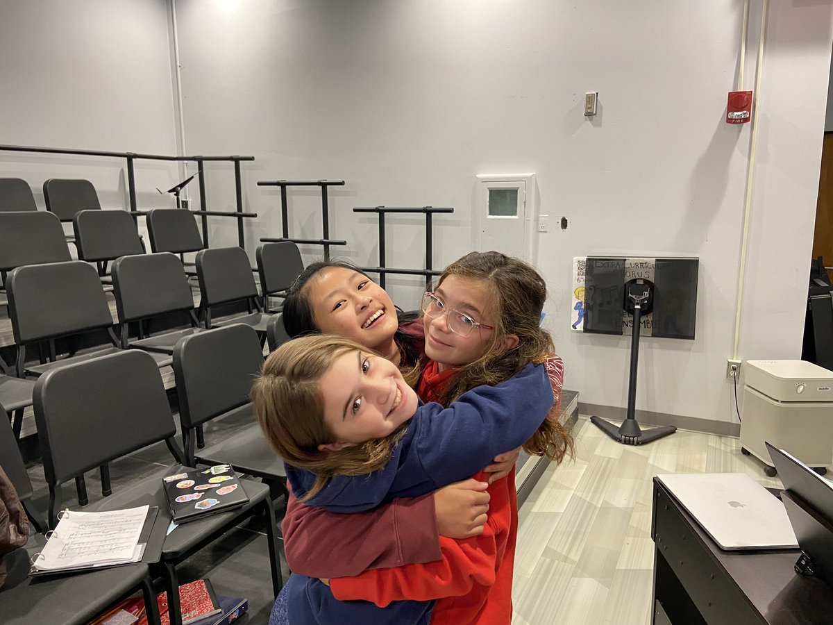 BrianMessemer's tweet photo. 6th Grade Chorus singers having a great time in chorus lessons! 🎼🎶 #cantstopnsarts @NSArts1 @RyanWOHara @NSMSVikingsAP @NSMSBands @NSMS_Masquers @NMasquers @CatalanoChoirs @nshorehsband @mikekleba @nshoredance @CarolASmyth @drzublionis @k5MusicSCS @GlenHead11545 @MusicGlenwood https://t.co/KPrbqvmAw3