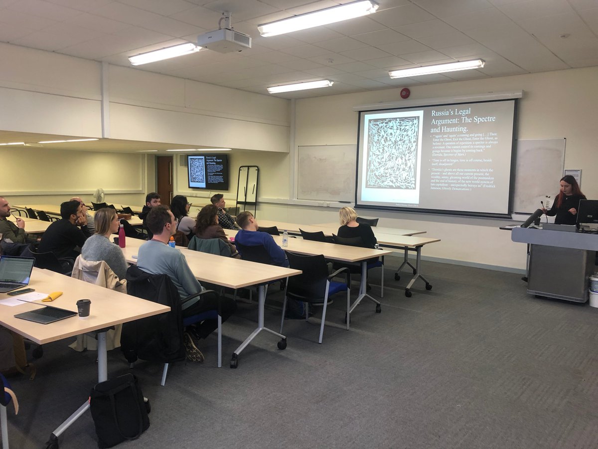 Great turnout for the second PGR Research Series presentations of the semester - good to see so many staff and PGRs. Aoife Bowdler is presenting expertly on 'Russia's Invasion of Ukraine as a Spectre' @LivUniLawSJ @LivUniSLSJ