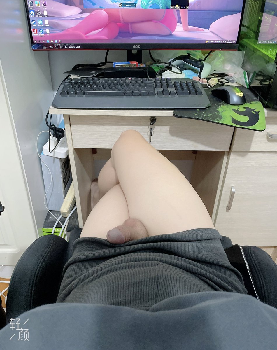 damnme17's tweet photo. 我可太爱包臀裙了呜呜呜🥹 https://t.co/m74LonBAU8
