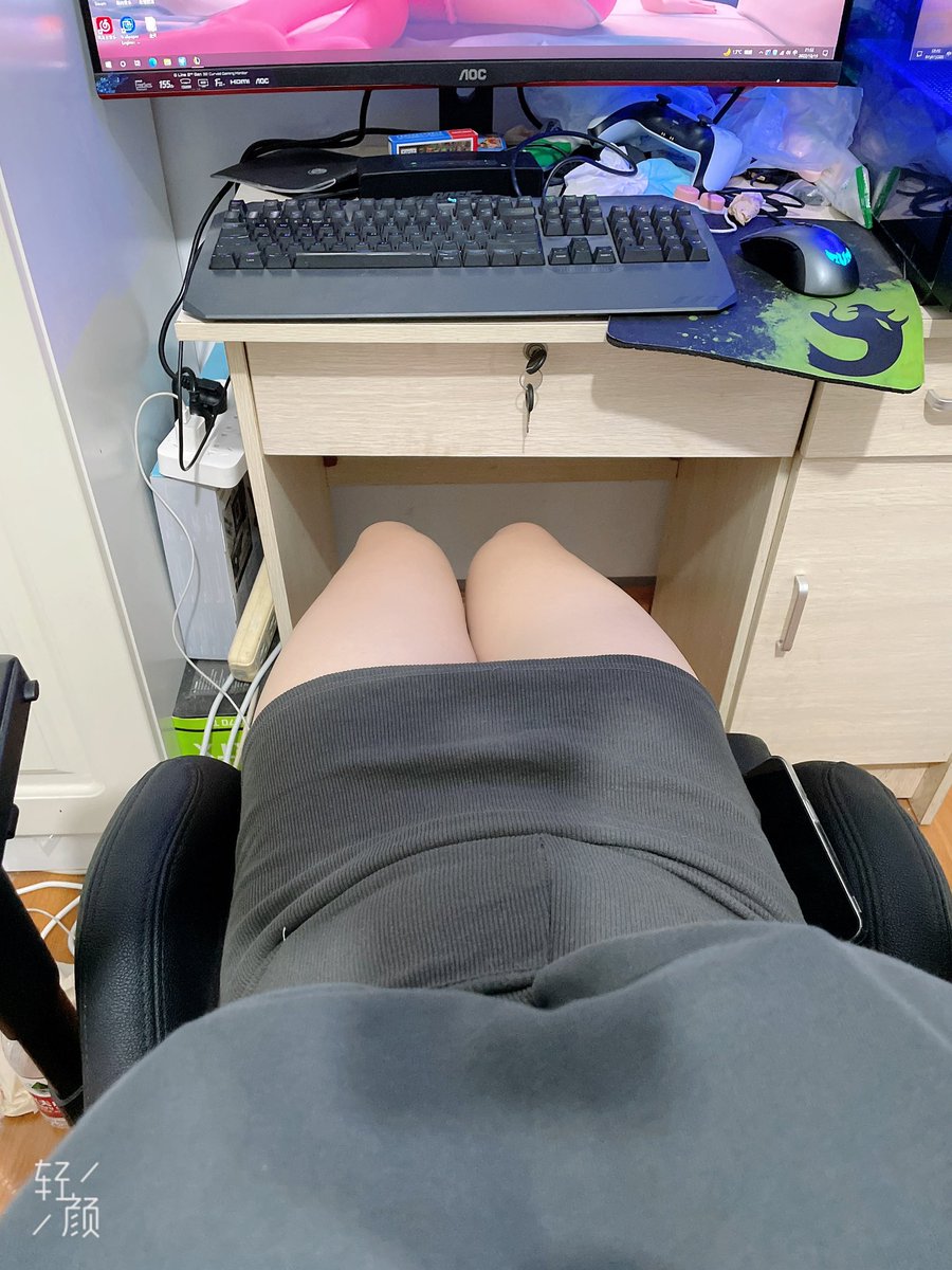 damnme17's tweet photo. 我可太爱包臀裙了呜呜呜🥹 https://t.co/m74LonBAU8
