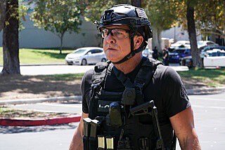 swat_deaconluca's tweet photo. βWhoa Black Bettyβ
Season 6 Ep 3 - Promo Pics 4
This Friday - October 21st!! 8/7c
@swatcbs @cbstv @sptv @SWATWritersRoom
.
.
#swat #swat2022 #swatseason6 #swatfridays #swatcbs #sptv #cbstv #promo
(S6xE03) https://t.co/Rv97cdZjUA