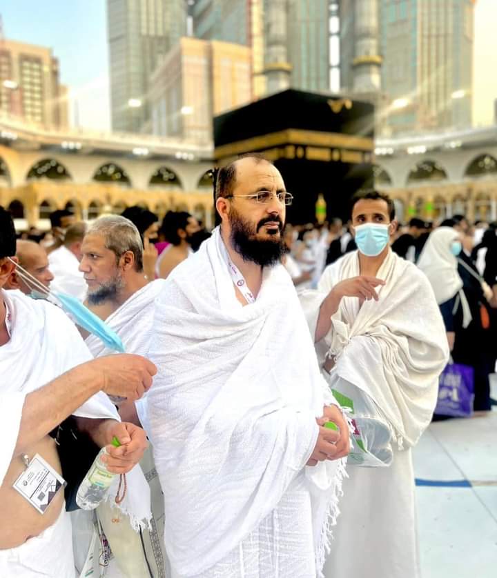 مولوي محمد نبي عمري .
نن خپله دنده پېل کړه د لوی رب ﷻ څخه ورته د ښه خدمت کولو توفیق غواړم .! ❤