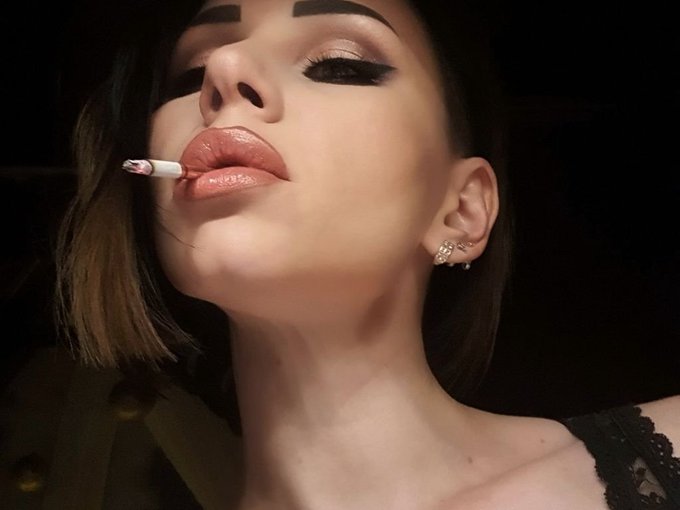 I'm online right now on skyprivate (live skype show). my private profile: https://t.co/HJpeGpFxSN Please<a href="/tag/camgirl"class="tags"><span>#camgirl</span></a>