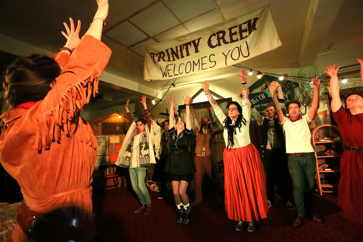 The in-betweeny-bit where we know we've eaten alot and wanna feel fresh again! We got you covered with Annie Aces' fitness and gunslingin' classes 🤩✨🏆 #improv #fundraiser 📸 @gazdevere