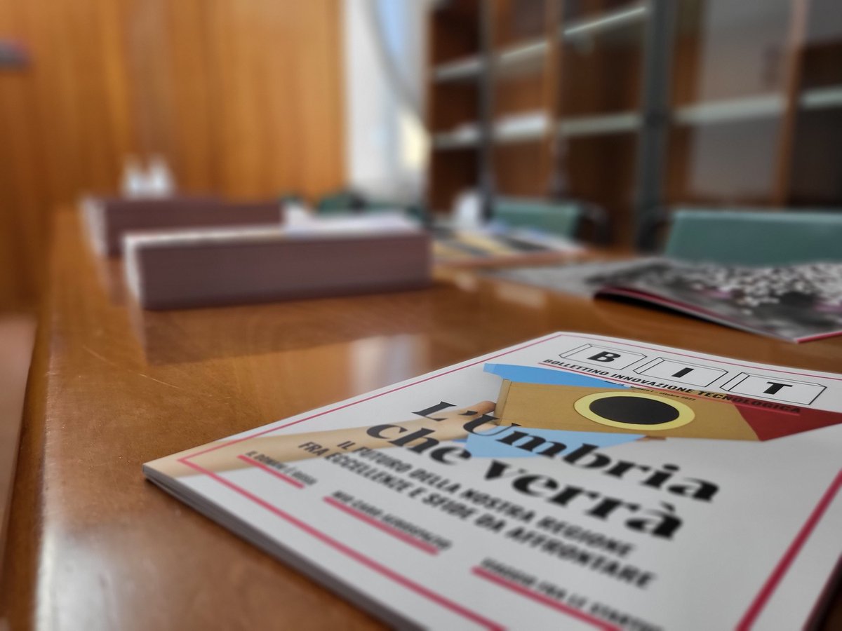 VillaUmbra's tweet photo. 💻Nuova veste editoriale e grafica di B.I.T., Bollettino di Innovazione Tecnologica, storica rivista della Regione Umbria edita tre decenni fa dalla SiTech e ora pubblicata da Sviluppumbria 
🎬Oggi la presentazione nella nostra sede di Villa Umbra.
#technology #digital https://t.co/9rZEbVDLAz