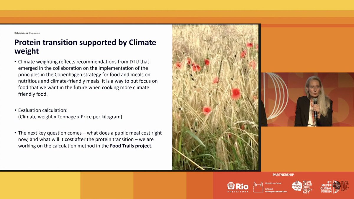 #Rio8Mufpp🌍| <a href="/food_trails/">Food Trails</a> side event

🗣️<a href="/BBergmannMadsen/">Betina B Madsen</a> from #Copenhagen explained how they design tenders to incorporate sustainability criteria, for example the climate points system, and how the city has managed to increase diversity and local foods.  

#EuFoodCities