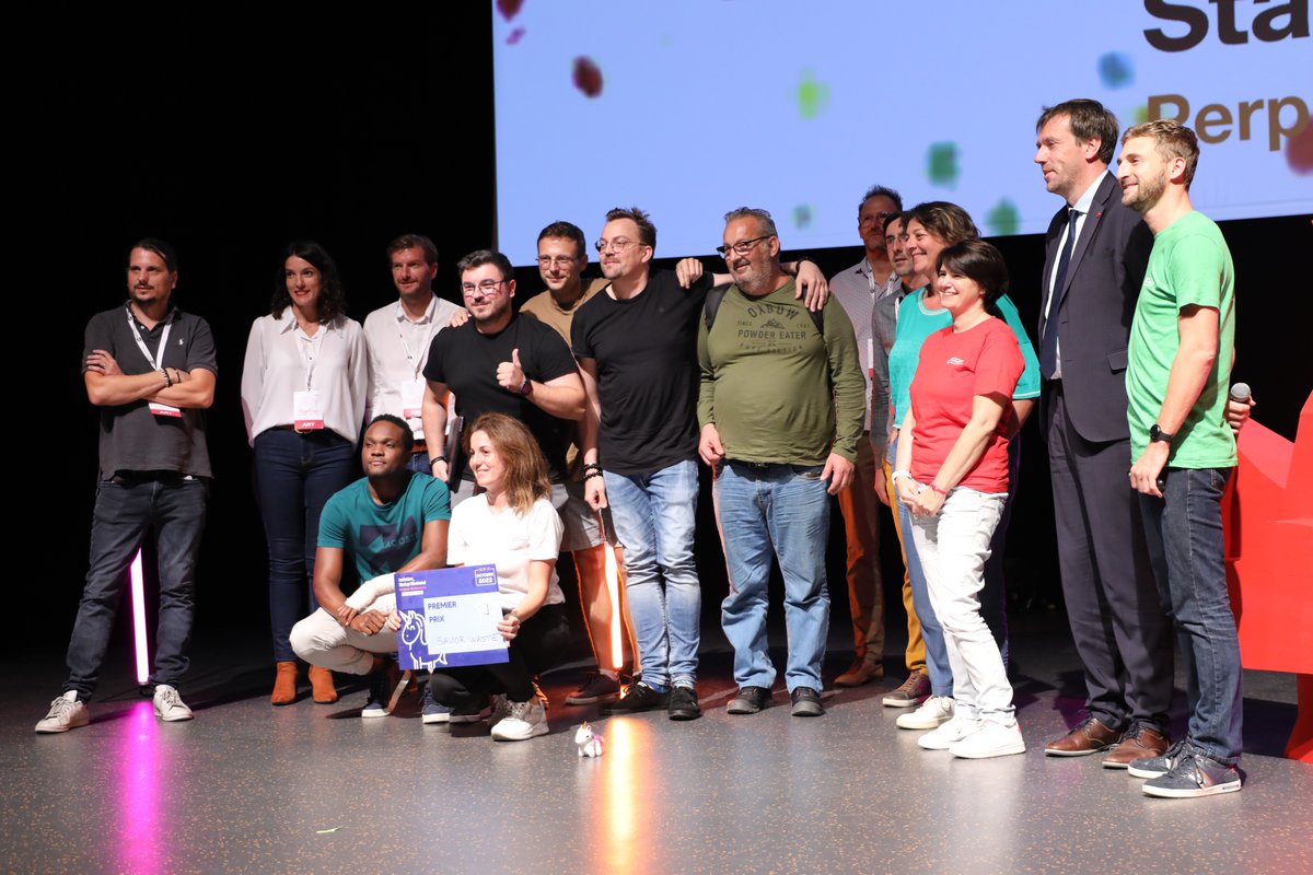 SWPerpi's tweet image. Le projet Savior Waste remporte le Startup Weekend Perpignan-Méditerranée spécial &quot;Territoires Intelligents&quot; 

Une solution permettant de récupérer les fruits et légumes voués à la destruction dans les plateformes logistiques afin de les réinjecter dans l&apos;industrie alimentaire.