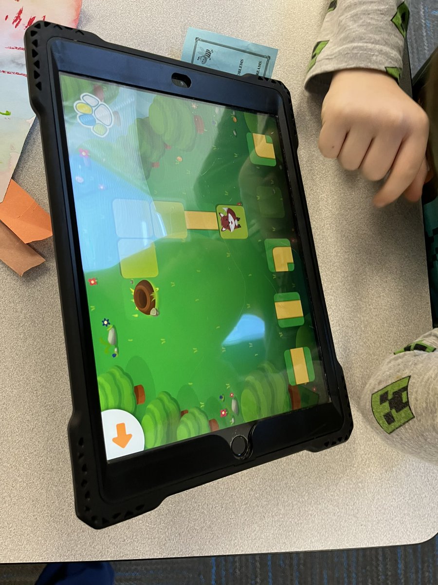 mrs_rubeck's tweet photo. Kinder practicing solving coding problems by making #algorithms on @hopsterTV #CodingSafari @BOEwarriors @WCPS_LMS https://t.co/mguGf3kgNf