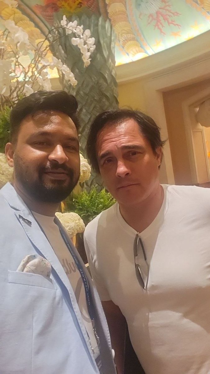 EQ8 Network tweet media