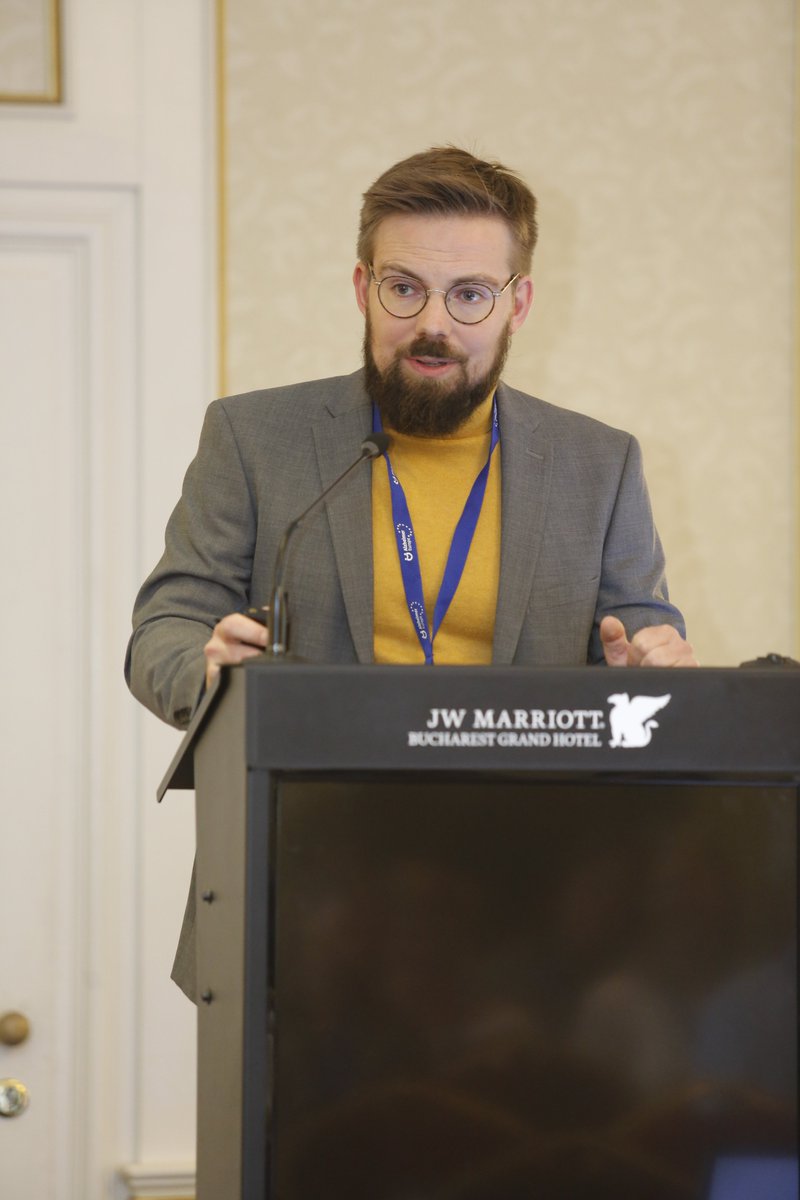 Huge congratulations also go to Niels Janssen and <a href="/MaastrichtUMC/">Maastricht UMC+</a> for winning our #AntiStigma Award with their entry "Adoptieproject: Jong adopteert Oud".
Congratulations also to runners-up @AlzheimerItalia and  <a href="/alzheimerssoc/">Alzheimer's Society</a> for their fantastic iniatiatives and great work
#32AEC