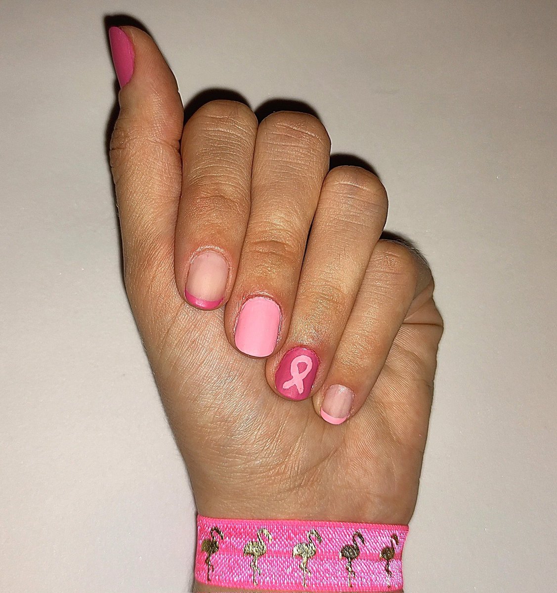 Diana_Diix's tweet photo. Manicura para el Día Internacional contra el Cáncer de Mama.
#manicure #nailart #manicureathome #diainternacionalcancerdemama #octubrerosa #lazorosa #pinknails #mattenails #frenchmanicure #pinkduck #deliplus https://t.co/UjhXRYCpzS