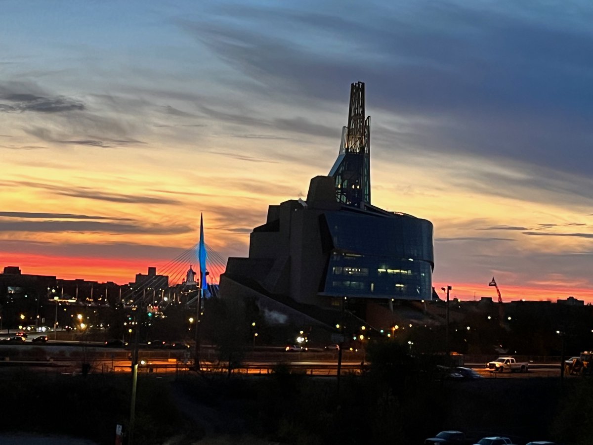 Good Morning Winnipeg! Excited to present at <a href="/metropolisinst/">Metropolis Institute | Institut Metropolis</a> Identities Summit with <a href="/susanprentice/">Susan Prentice PhD🇨🇦</a> and @mountroyal4u student <a href="/quinnpelland8/">Quinn Pelland</a> at our session on the persistent challenges facing women in the workforce.