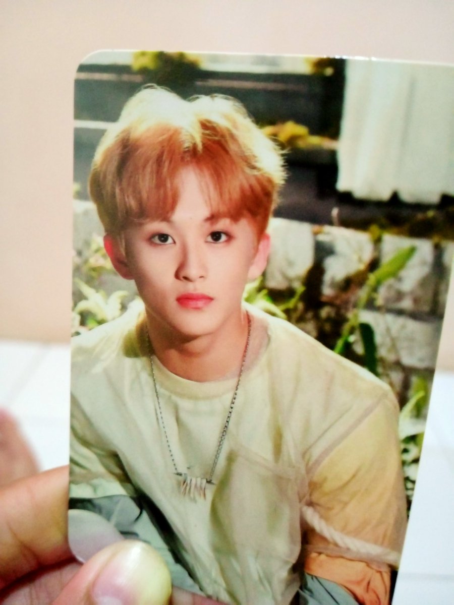 markleebraah's tweet photo. WTS pc mark lee wakey wakey https://t.co/pTN3xiWE1Q