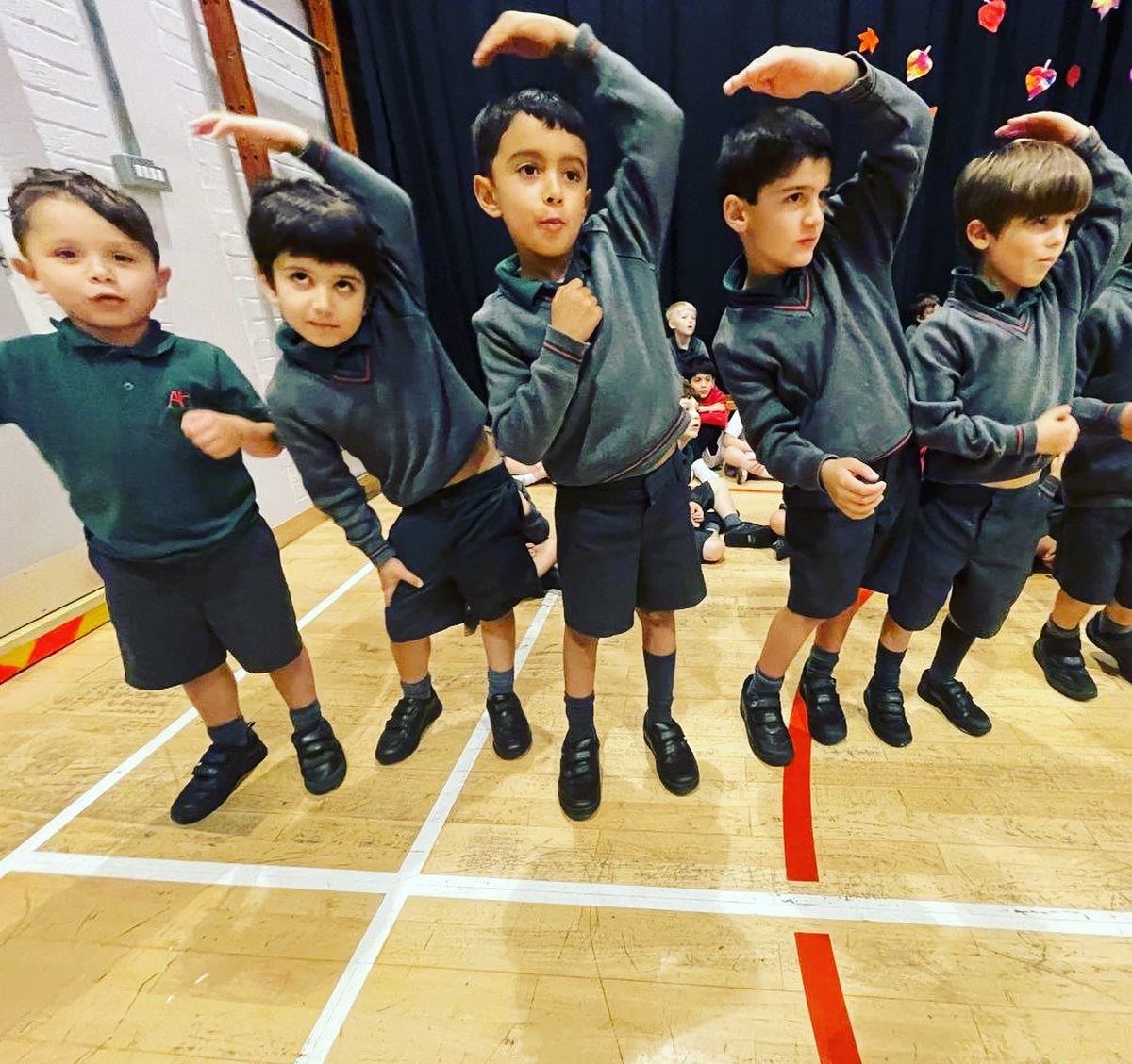 ArnoldHouseSch's tweet photo. This afternoon we were treated to a wonderful performance by our Years 1&2 boys at the Harvest Festival concert! #harvestfestival #songsandpoems #years1&2performance #arnoldhouseschool https://t.co/onwwEXbYY8