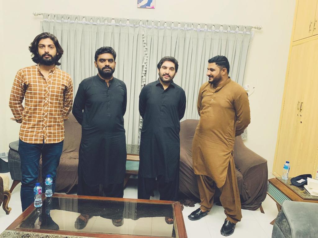 sajjadkhoso71's tweet photo. Today meeting with Ashique Hussain Zardari discussed on the current political issues and QUEST university politics and He ensured us that all the issues with administration will be solved and PSF will get an strong support by the PPP leadership https://t.co/fn6R5nxN4w