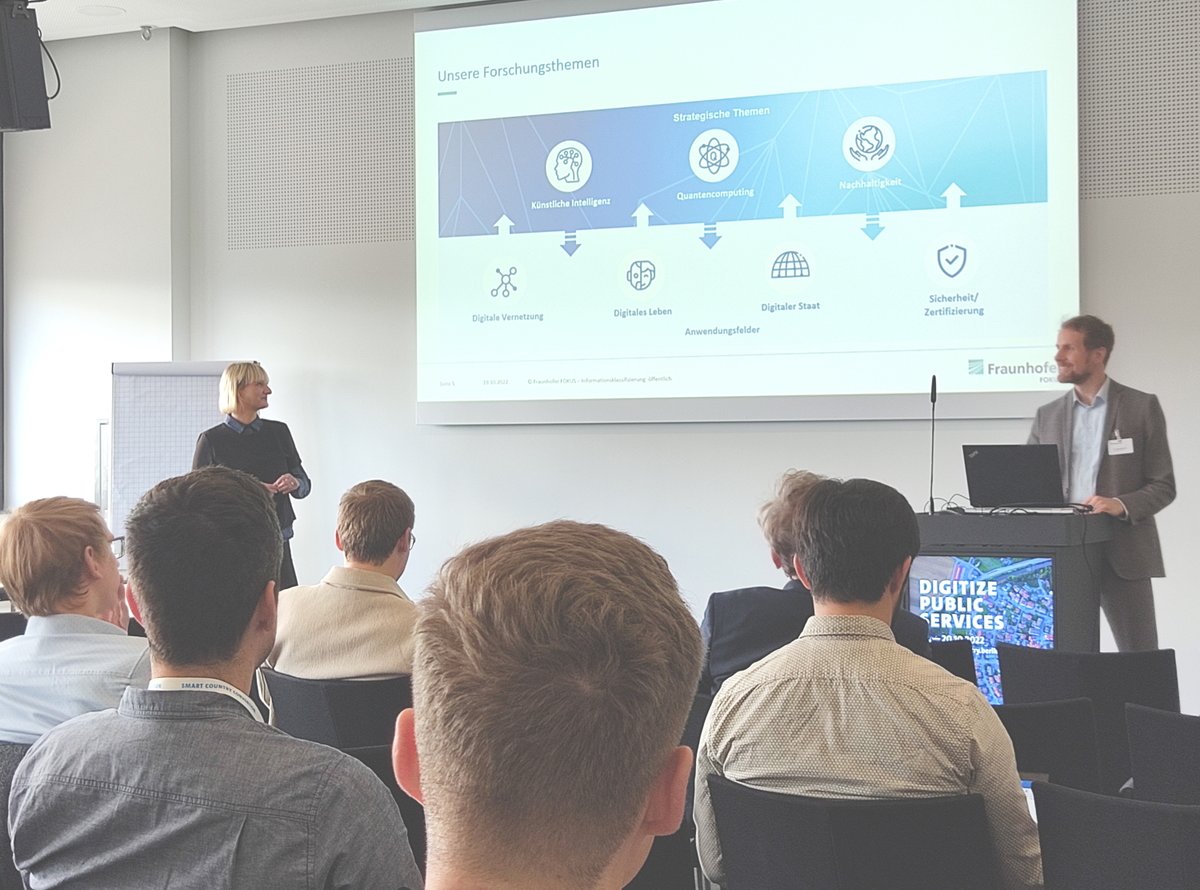 Fraunhofer FOKUS - Digital Public Services (@fokuspublic) on Twitter photo Kollaborative Tools für datengestützte Steuerung: <a href="/Juli_Schmeling/">Juliane Schmeling</a> und <a href="/kejan/">Jens Klessmann</a> erläutern im Deep Dive "Ko-kreative Vorgehensweise zum Aufbau datengestützter Steuerung" ihre Ansätze, um Kennzahlensysteme in der #Verwaltung zu entwickeln & zugehörige Datensätze bereitzustellen. Kollaborative Tools für datengestützte Steuerung: <a href="/Juli_Schmeling/">Juliane Schmeling</a> und <a href="/kejan/">Jens Klessmann</a> erläutern im Deep Dive "Ko-kreative Vorgehensweise zum Aufbau datengestützter Steuerung" ihre Ansätze, um Kennzahlensysteme in der #Verwaltung zu entwickeln & zugehörige Datensätze bereitzustellen.