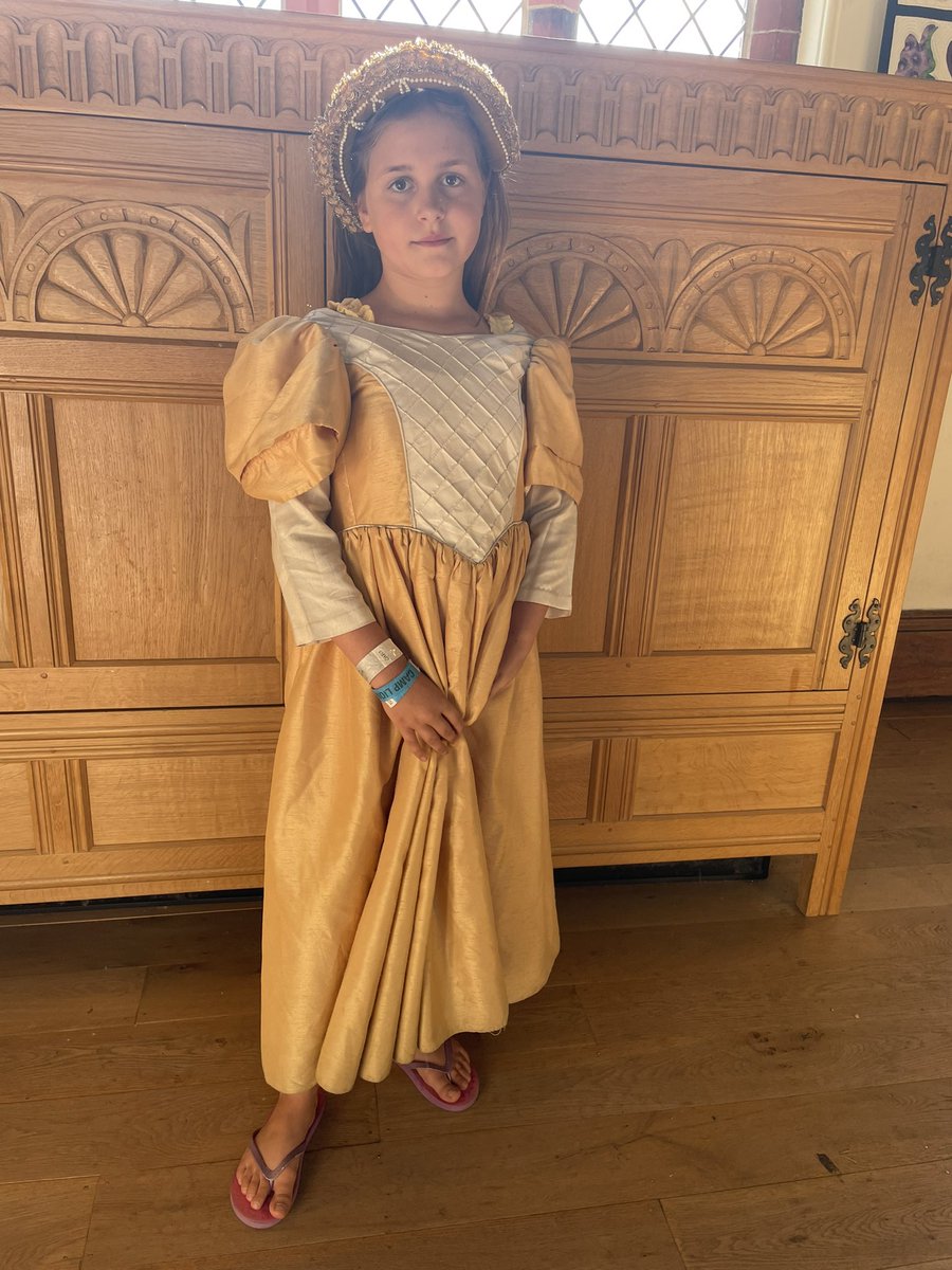 becki_bowden's tweet photo. Libby dressed as a Tudor lady on a trip to Ordsall Hall in the summer holidays #prelearning @BeaumontYear6 @Beaumontprimary https://t.co/xsYBA0mXHR