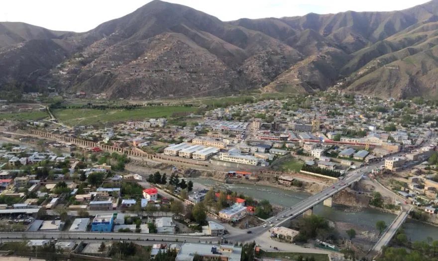 ALShaikhAziz143's tweet photo. طالبان یک زن را در بدخشان پس از شکنجه تیرباران کردند.
#StopHazaraGenocide
@HashteSubhDaily https://t.co/KyouS9jomu