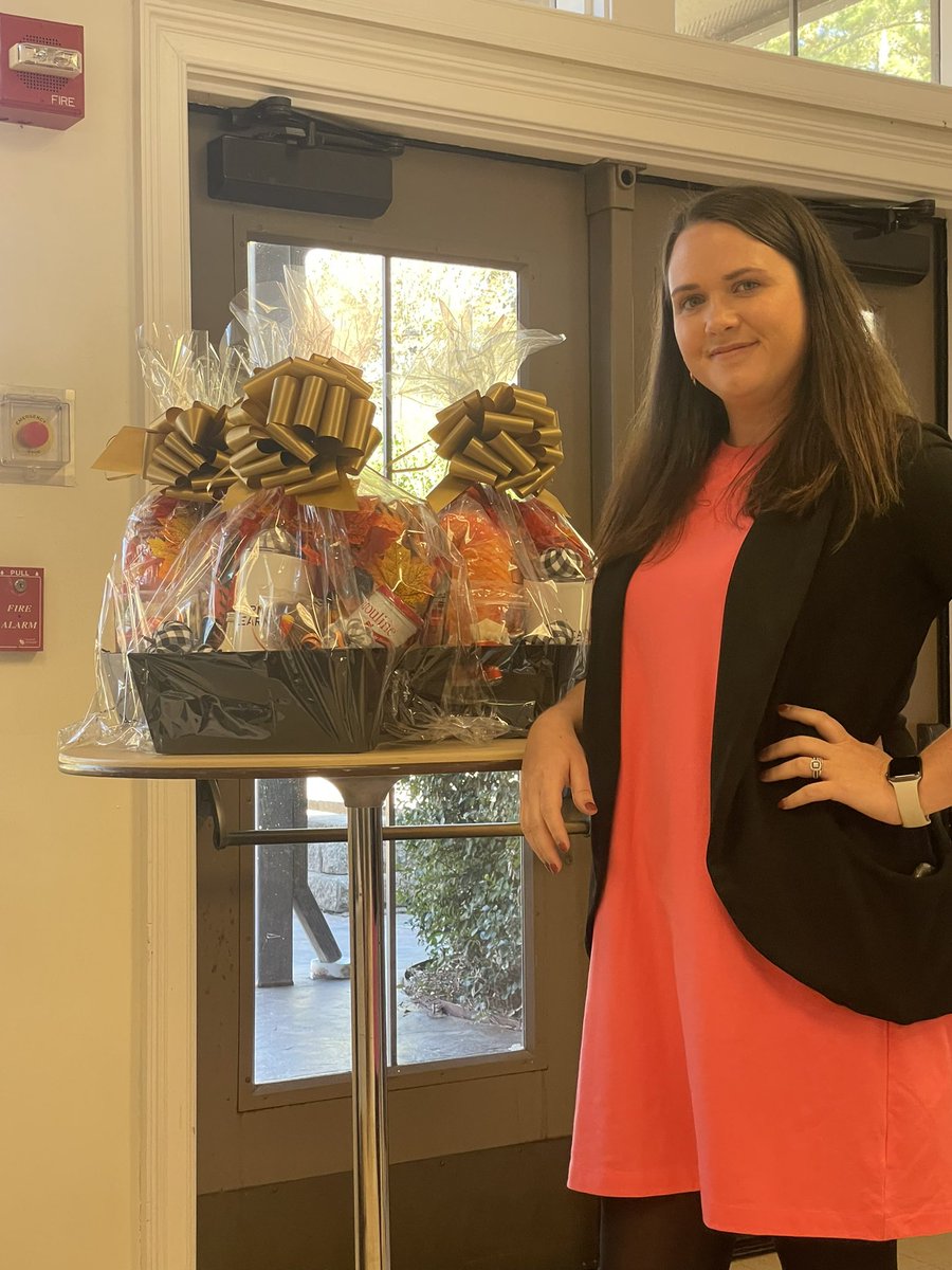 AnitaSprayberry's tweet photo. #GCSM2022 door prizes from @carnegielearn. @AmandaCreswell2 will be in Sutton West Booth#7 at #GMC2022. We LOVE Math and can’t wait for GA to see what we have for you…come get your copy! #longlivemath https://t.co/uNGJlcyfQB