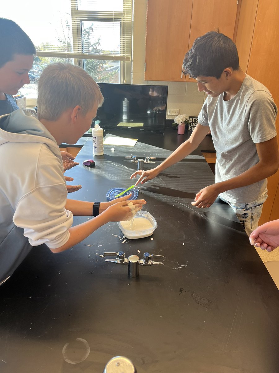 ScienceSnyder's tweet photo. What better way to explore the states of matter than through a mystery substance lab #handsonlearning @CMSFalcons200 @WoodstockD200 https://t.co/z7IeyKBmV6