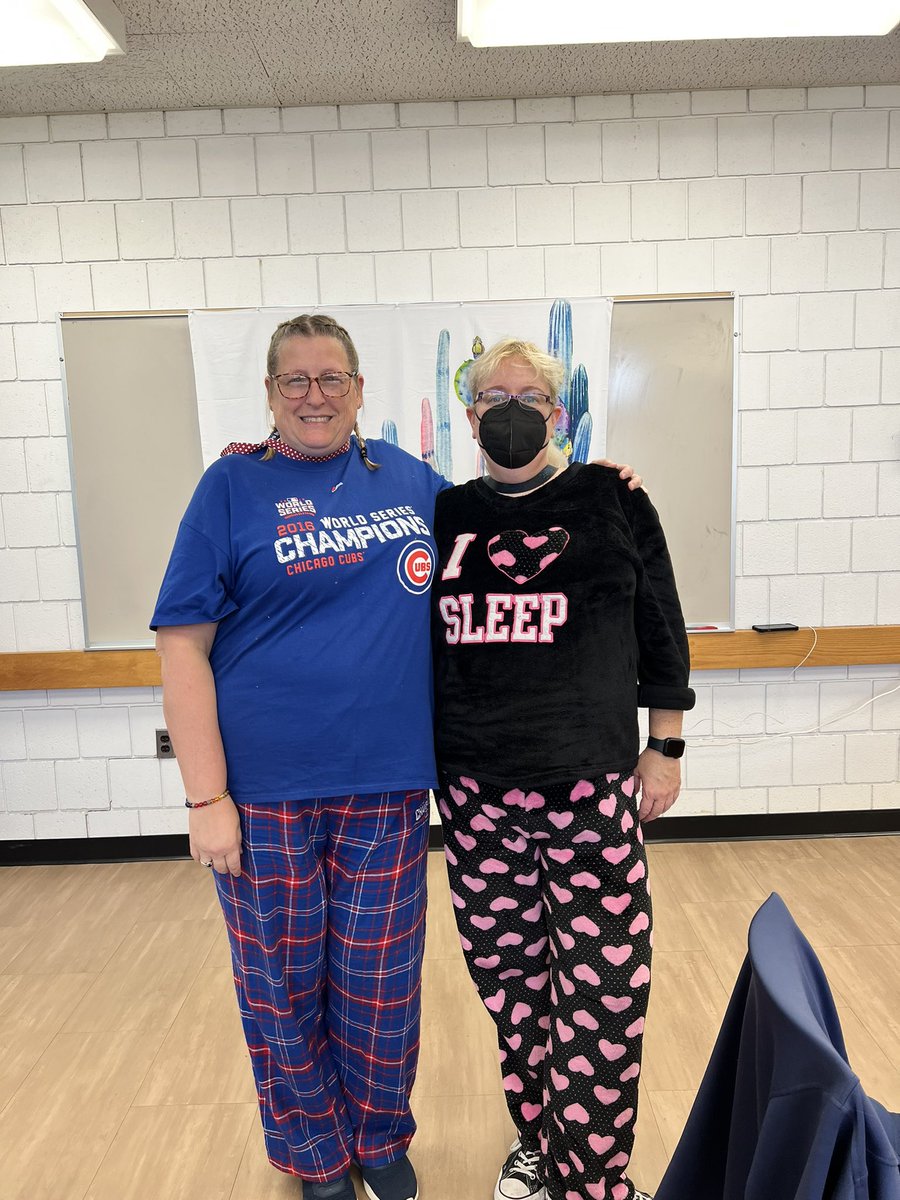 LMarenda's tweet photo. SHS homecoming week - Pajama Day!! #SHSHomecoming #WitchPride ❤️🖤 https://t.co/JOPExV5KHP