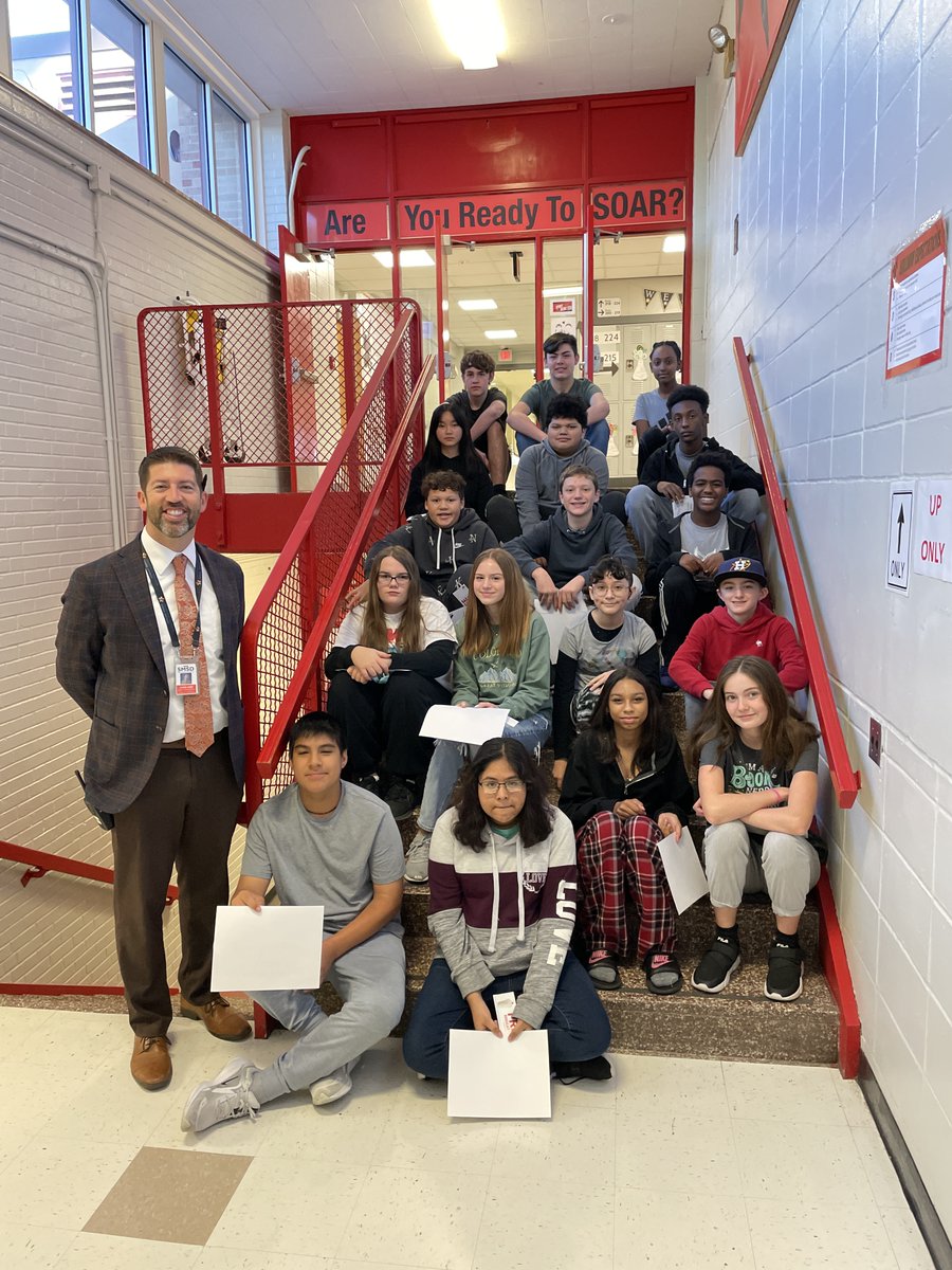 HGmrslong's tweet photo. These Excellent Eagles were recognized today @HockerGroveMS.  Thank you for making HG great - in and outside of the classroom.  We are so lucky to have such SOARing students!
@theSMSD #OneShawneeMission #OneHG https://t.co/sUgPJuIJm8