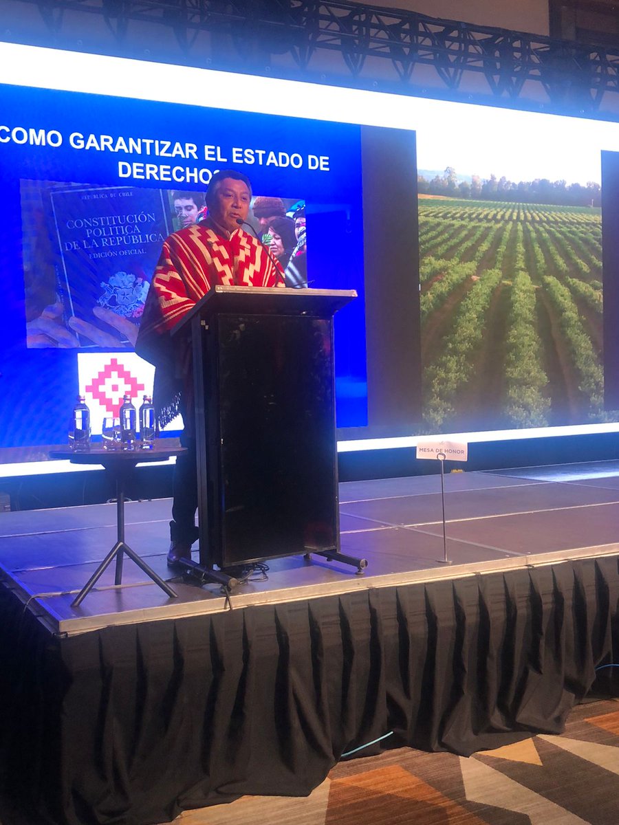 Comienza un nuevo bloque en #Enagro2022 con Richard Caifal, ex gobernador de Cautín, quien habla sobre le importancia de #Carabineros:"Si queremos garantizar el Estado de Derecho, es tremendamente importante respaldar el trabajo de carabineros"