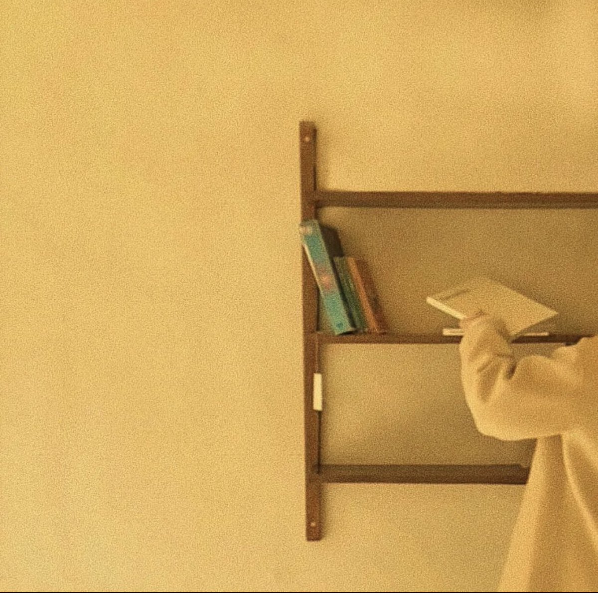 • her şey gelir geçer..
İnsan yorulur, Allah toparlar.