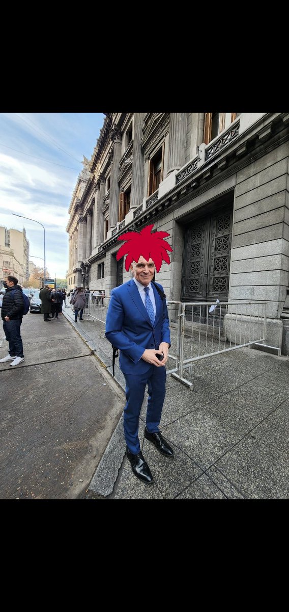 y_peron's tweet photo. @radiolared @gustavohlopez 🤡 https://t.co/vY5IGxThG2