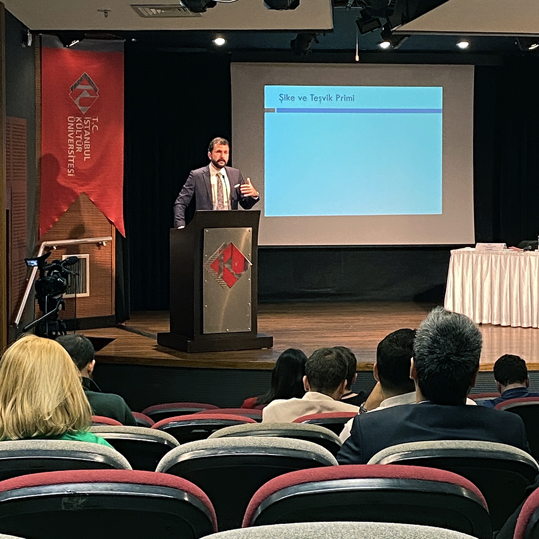 IKUedu's tweet photo. İstanbul Barosu Spor ve Spor Hukuku Komisyonu &amp; İstanbul Kültür Üniversitesi &amp; Türkiye Espor Federasyonu işbirliğiyle düzenlenen Espor Zirvesi, 19 Ekim 2022 tarihinde Ataköy yerleşkemizde yer alan Önder Öztunalı Konferans Salonu'nda yapıldı. https://t.co/56k1VRxJGi