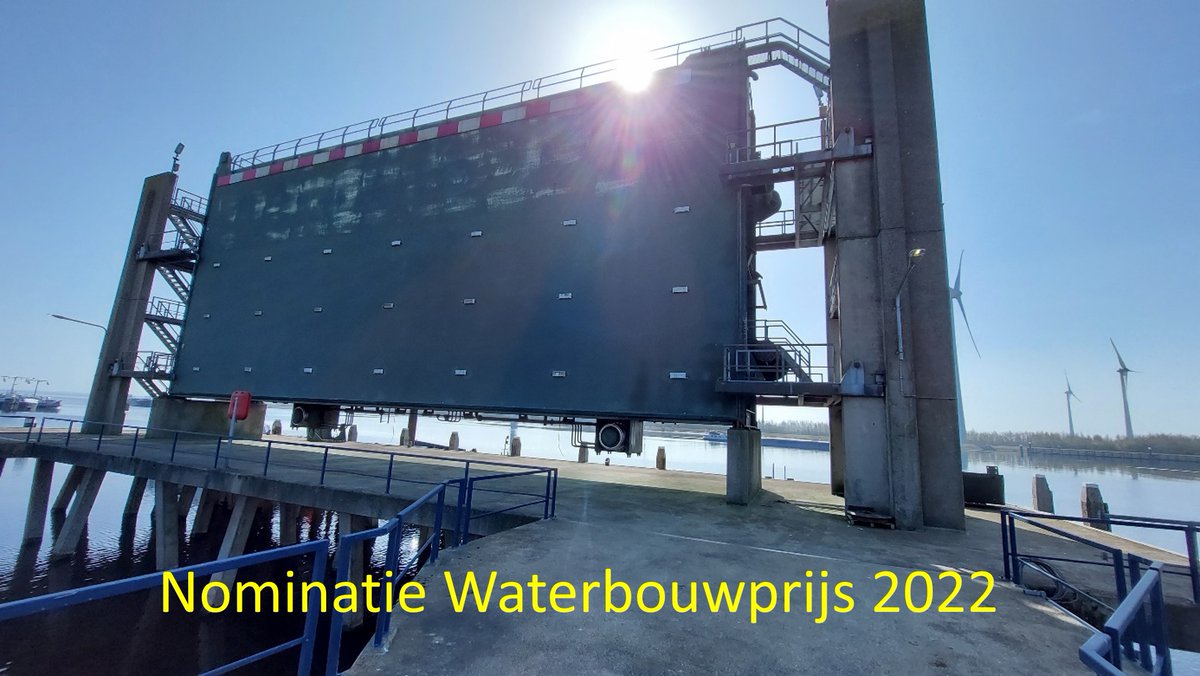 Waterbouwers's tweet photo. Kasweerstand roldeuren Krammersluizen |  @nhlstenden @Rijkswaterstaat @IB_Boorsma  https://t.co/q8e7jlHEAp https://t.co/dHpGn3tK0C