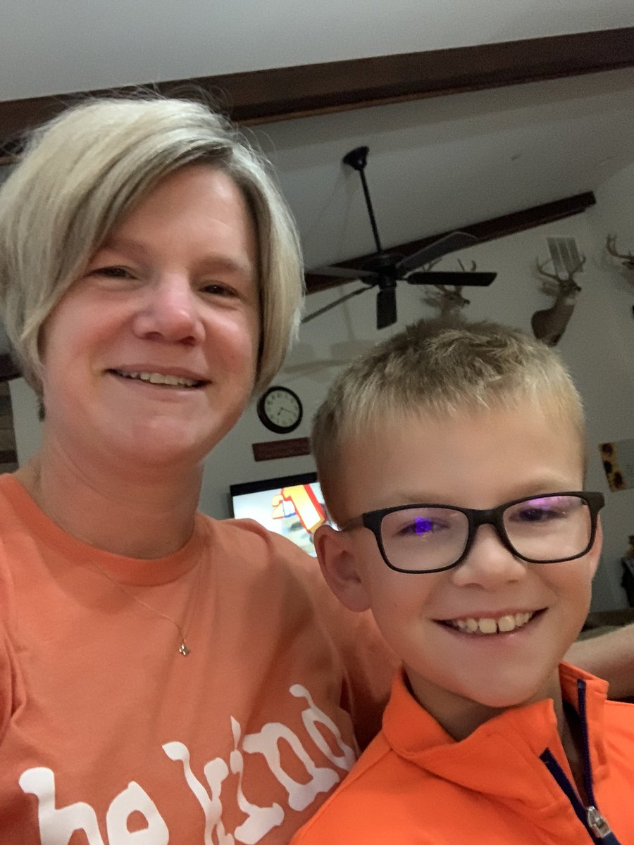 holcomb_family5's tweet photo. Unity Day 2022!! Wear your orange! #ccpsunityday22 @CCPS @WJMitchellES https://t.co/UzdEFWPPMk