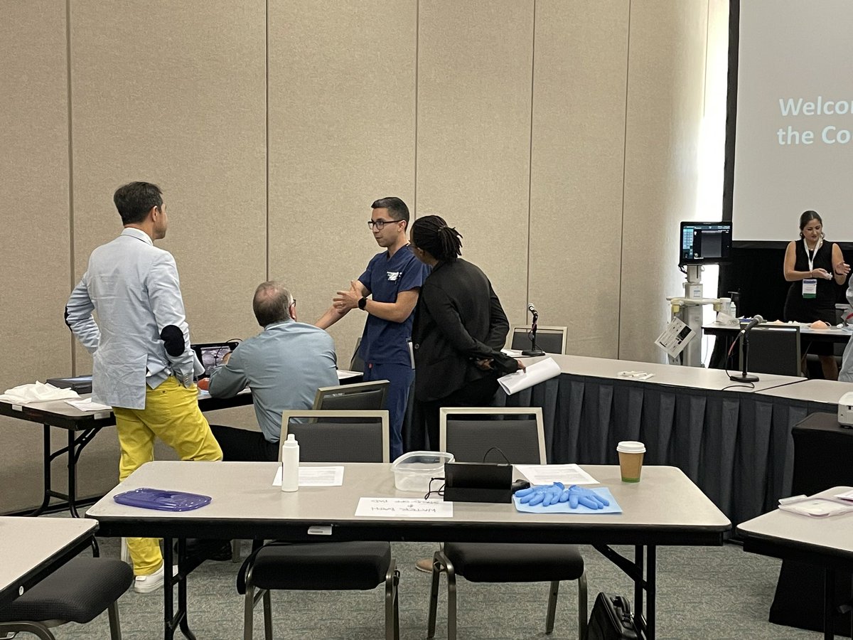Collaborating with our Surgery colleagues at #ACS2022 teaching at the #POCUS lab. Practiced needle guidance &amp; multiple procedural skills! Wonderful to work with new colleagues! <a href="/UCSDEMResidency/">UCSD EM Residency</a> <a href="/UCSDHealth/">UC San Diego Health</a>