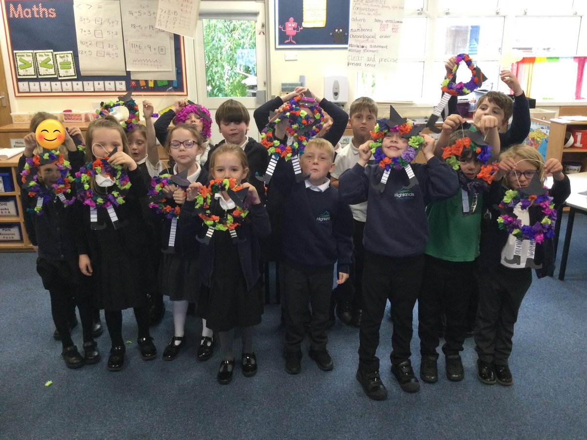 EGHighlands's tweet photo. Thank you to everyone who came to our family learning event 🎃 The witches wreaths look A-Mazing!!! https://t.co/LtOix0LfGw