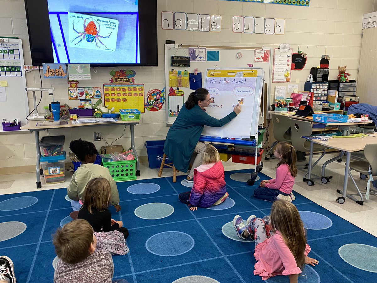 deerfieldlex1's tweet photo. K5 German students learned about having perseverance and not giving up (Wir halten durch!) today! We love watching our @deerfieldlex1 students work hard and persevere each day! https://t.co/KVjFqEQifG