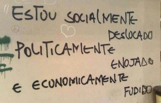 transgwenst's tweet photo. "Me mostra uma foto da Gwen?"
"Não tenho..."
"Então mostra o Aesthetic."

(Foi o Gaspar que escolheu, claramente me chamando de pobre no primeiro) https://t.co/PiteuqJqX9