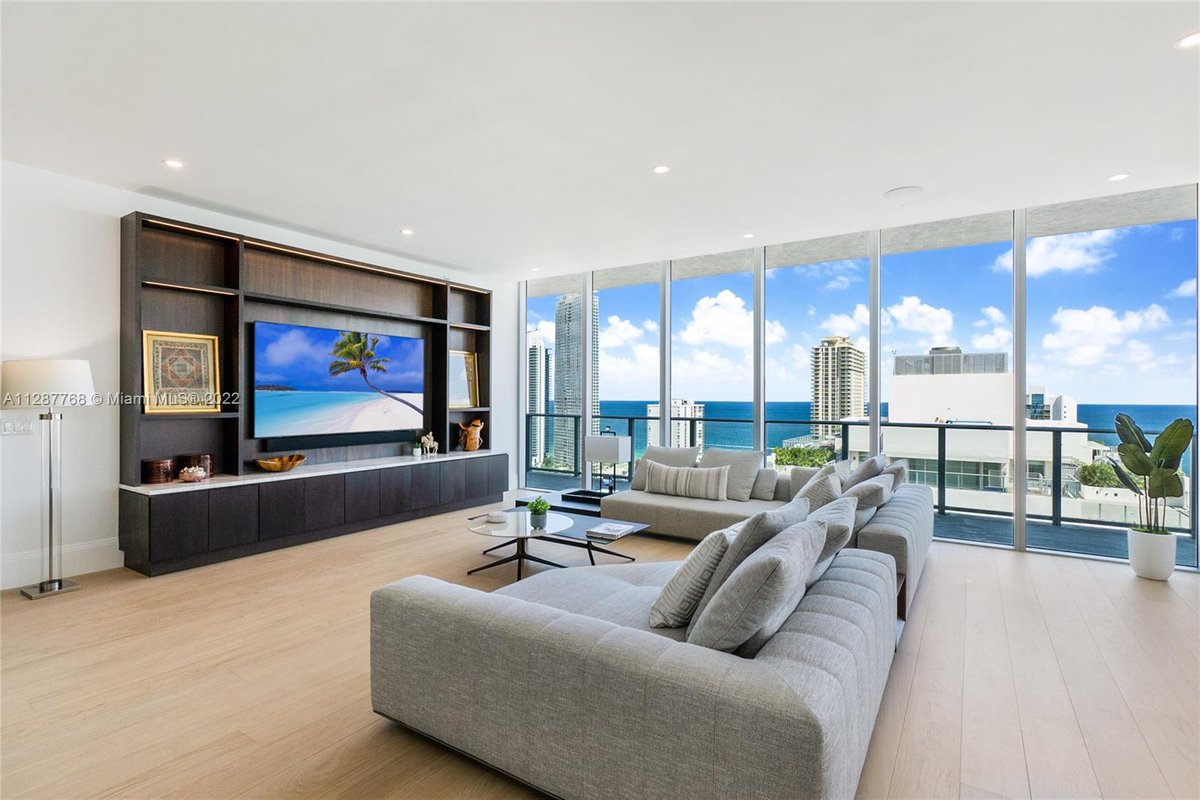 GlobaltyInvest's tweet photo. 📍330 SUNNY ISLES BLVD #5-TS04, SUNNY ISLES BEACH FL 33160
3  Beds | 4 Baths | 4900 ft²
$5,950,000 https://t.co/SanVIznNwW