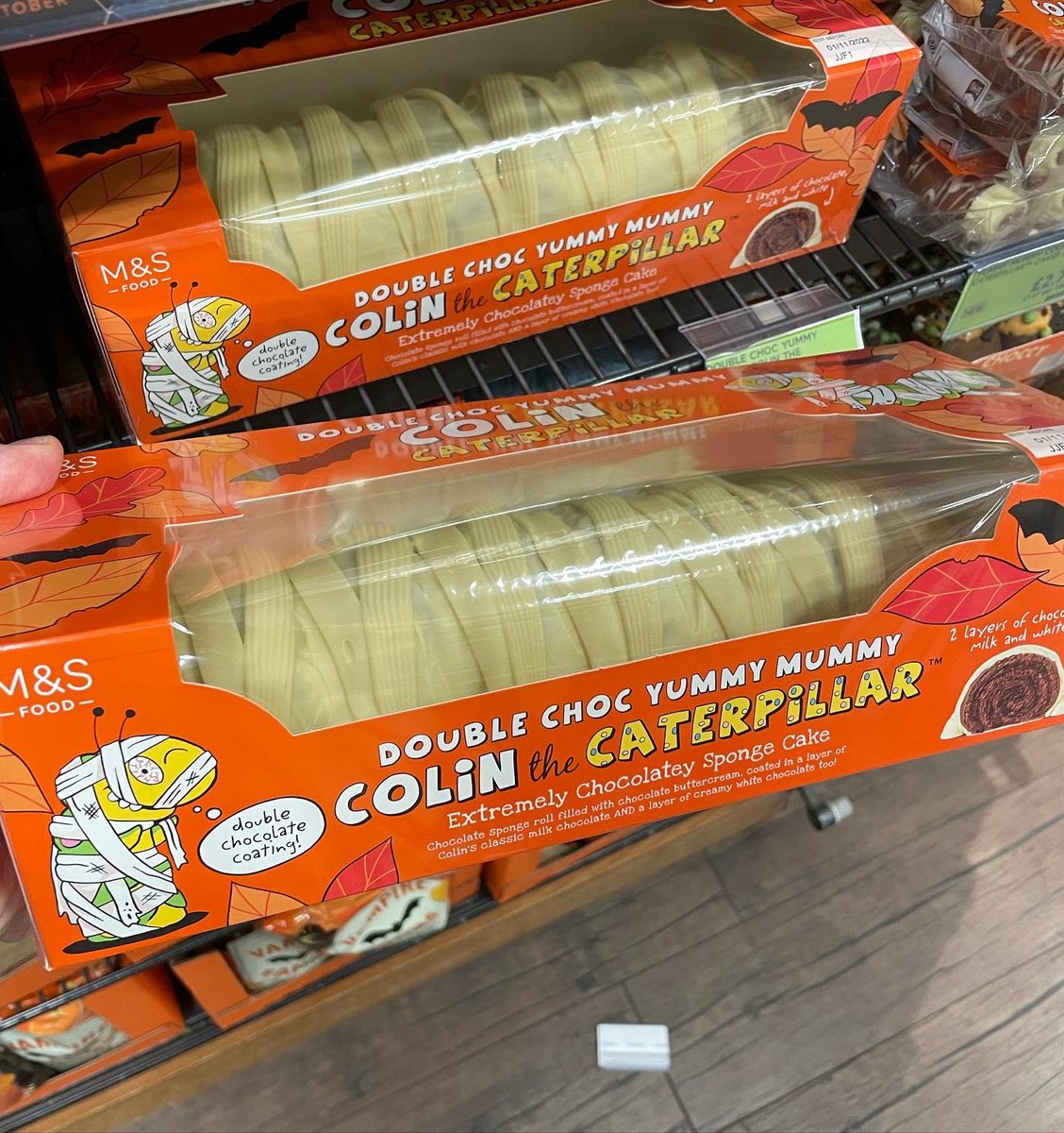 All_Things_New_'s tweet photo. Double Choc Yummy Mummy Colin the Caterpillar! 🎃🐛 At M&S @marksandspencer #mands #mandsfood #colinthecaterpillar #halloween #spooky #mummy #doublechoc #wellthisisnew https://t.co/Bcw2gA3IIn