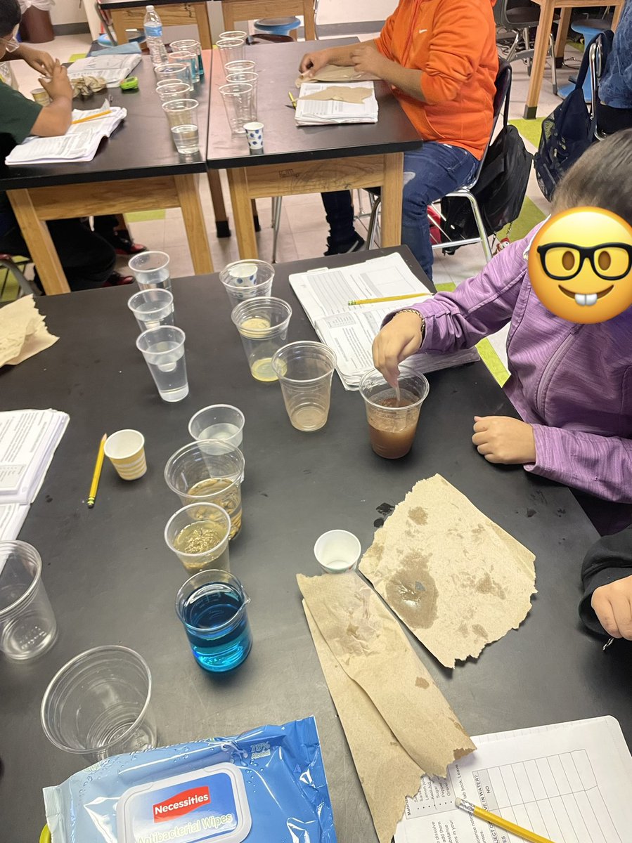 Messy labs are necessary when studying solubility 😅 <a href="/PughRamsHISD/">Pugh Elementary</a> <a href="/STEMdetective/">STEM Detective</a> @HISD_ElemSci