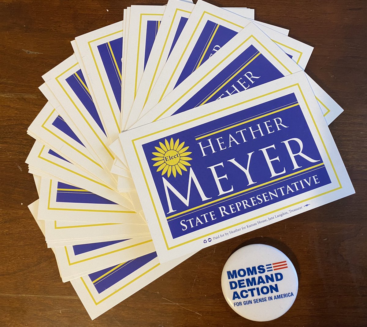 I’ve enjoyed writing postcards for some great #GunSenseCandidates in my county like @Kansas_Heather @Holland4Kansas @joellahoye and more! Getting ready to send these out the door and see where else I can lend a hand. Do you have a voting plan yet for midterms? #ksleg