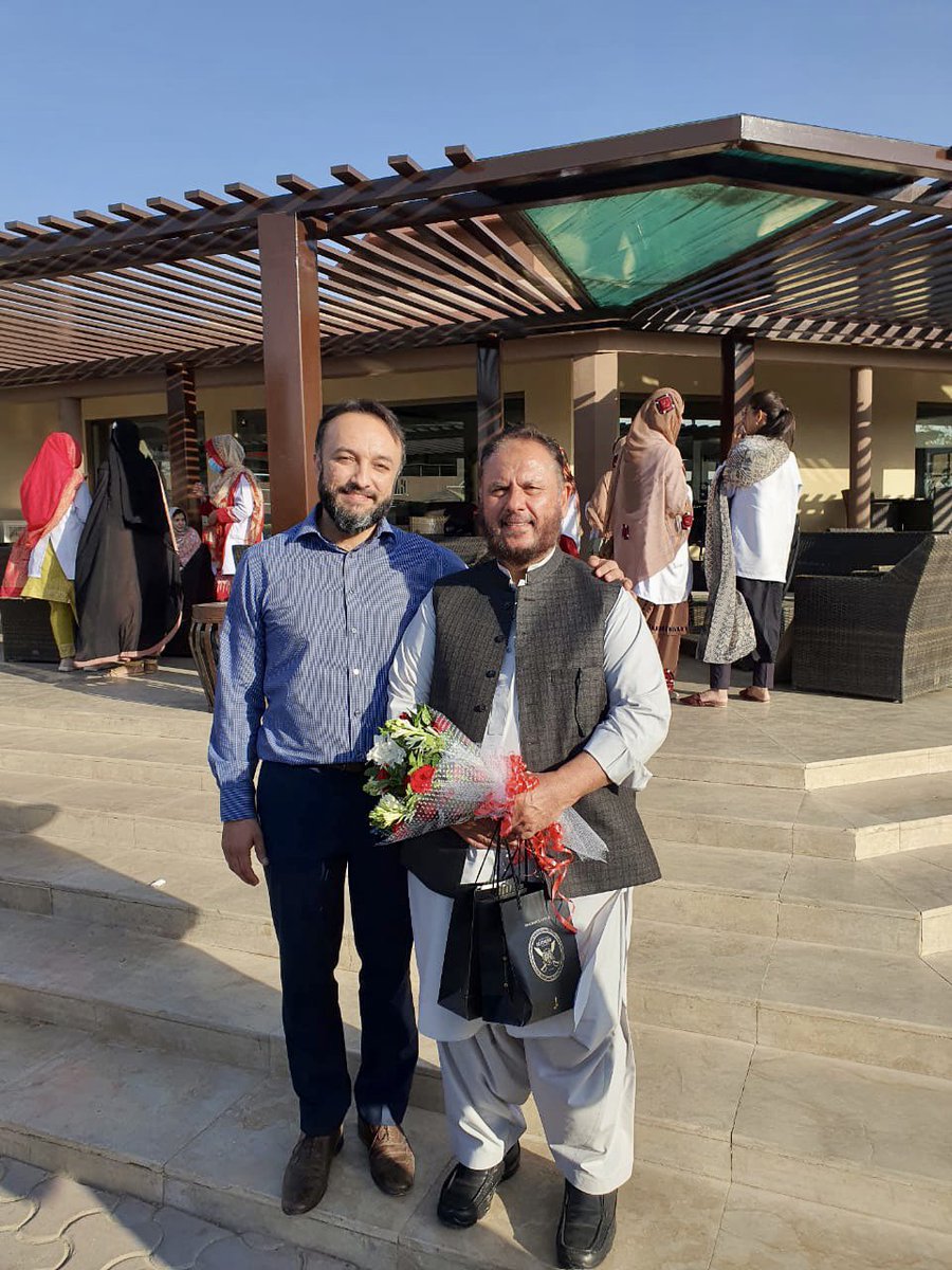 talhaatareen's tweet image. Dear boss, I am wishing you a long, happy, and healthy retirement. Enjoy it to the fullest. On behalf of all the #OperativeDentistry Department, I want to convey to you that you and your guidance will be missed a lot ❤️