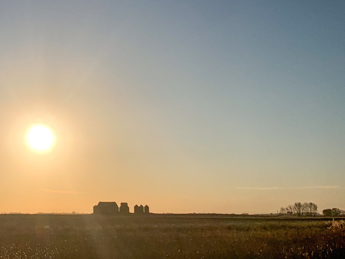 adellegervin's tweet photo. Beautiful morning to drive into Winnipeg!

Tomorrow I will be attending the @EMILI_Canada Agriculture Enlightened conference!

Friday I will be at the MTS social studies PD day at Miles Mac with a bunch of @aitcmb and @AITCCanada goodies! Teachers make sure to stop by and say hi! https://t.co/DFfMKu8VmT