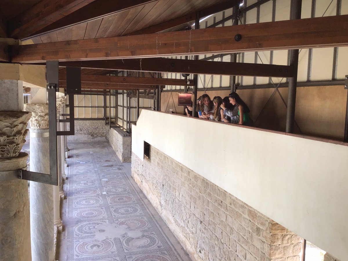 StahsClassics's tweet photo. Sicily trip day 4 - great excitement as we prepare to see the fabulous Roman mosaics in Piazza Armerina. @STAHS https://t.co/HVaV0hNdEi