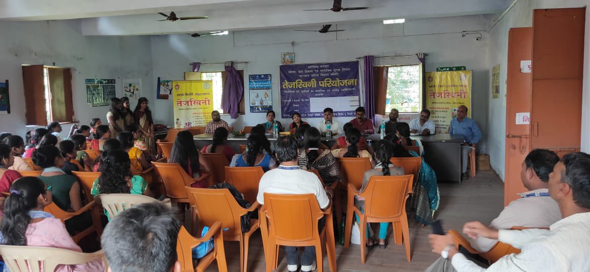 Tejaswini_Jh's tweet photo. State Team visited Bokaro District to Assess & Monitor the ongoing Bridge education activities and Skills Training programs under Tejaswini Project on 17th & 18th October 2022.
#AssessAndMonitoring
#BusinessSkillTraining #VocationalSkillsTaining #bridgeeducation
#AGYW https://t.co/WbQR3D9bDL