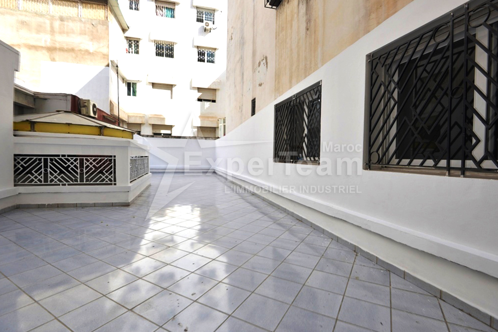 ExperTeamMaroc's tweet photo. A louer – Plateau de bureau meublé 250 m² 
📍 Sapino, Nouaceur, Grand Casablanca
💰 Loyer mensuel demandé : 8.500 DH soit 100 DH/m²
📞 0615151580 https://t.co/wakX2NDvJN