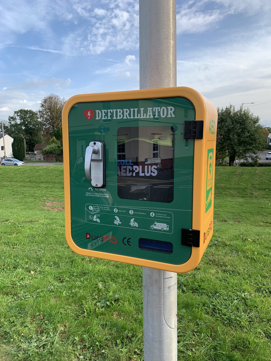 Llanharan_CC's tweet photo. Llanharan Community Council has added five new open access defibrillators to those we already have around the villages. Details of where all our defibrillators are located to be posted soon. Thanks to Cllr Chris Parker and maintenance operative Paul Beach for putting them up. https://t.co/4TavQ7T7fV