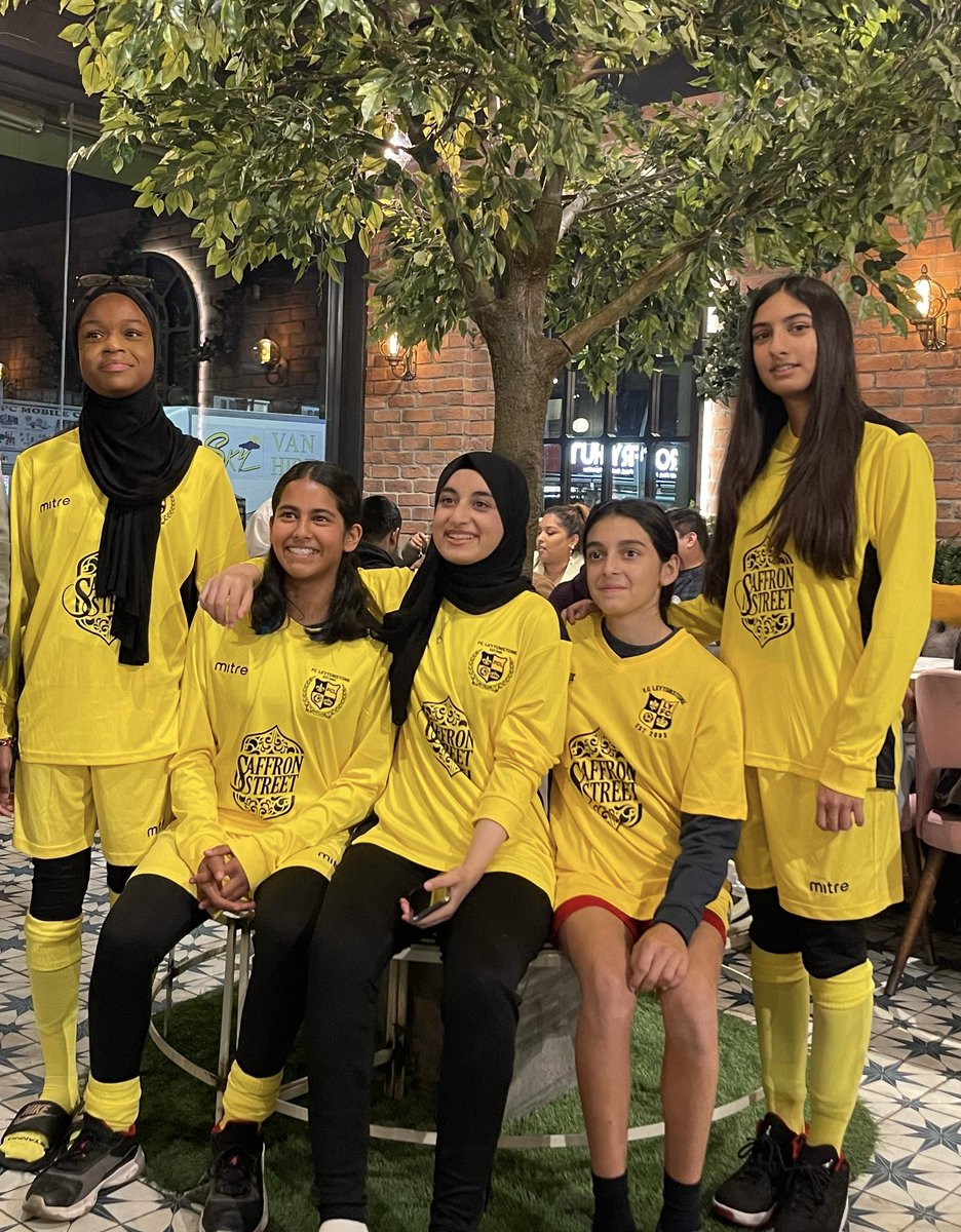 FC Leytonstone announces their new U13s Girls shirt sponsor ahead of the release of their kits for the 2022/23 season. Restaurateur Saffron Street, have become the latest addition to Leytonstone’s sponsorship portfolio 

Thank you to Saffron Street &amp; <a href="/SaffronKitchen/">Saffron Kitchen</a> 🤝